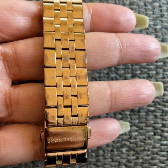 Michael Kors Watch - Picture 3 of 4